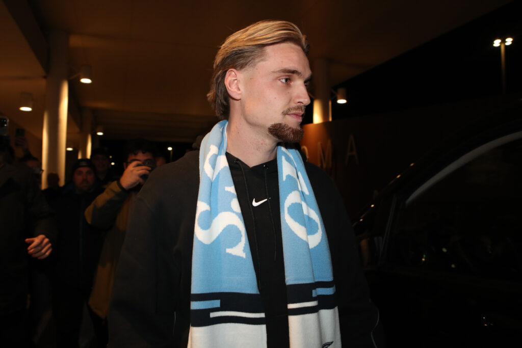 SS Lazio Welcome New Signing Kenneth Taylor